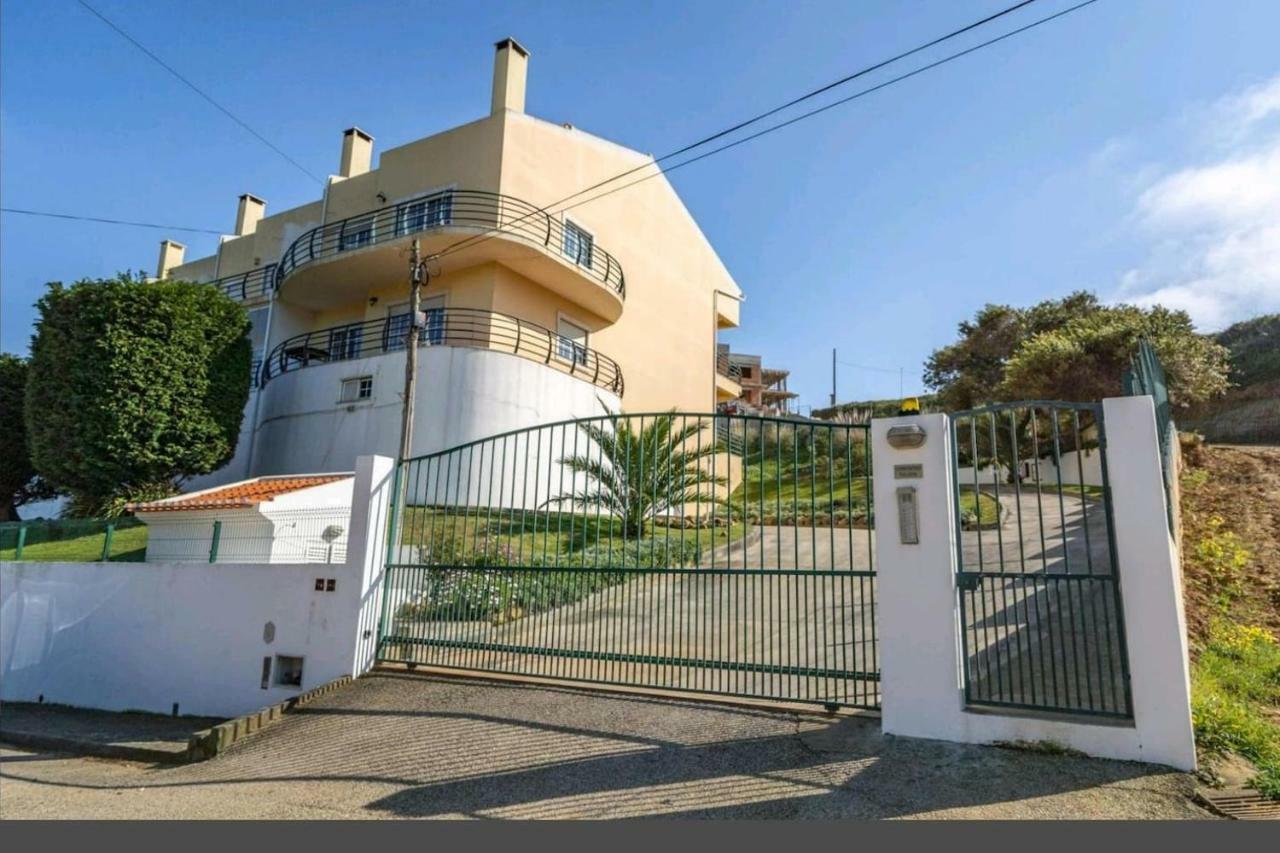 Enya Apartment Mafra Luaran gambar