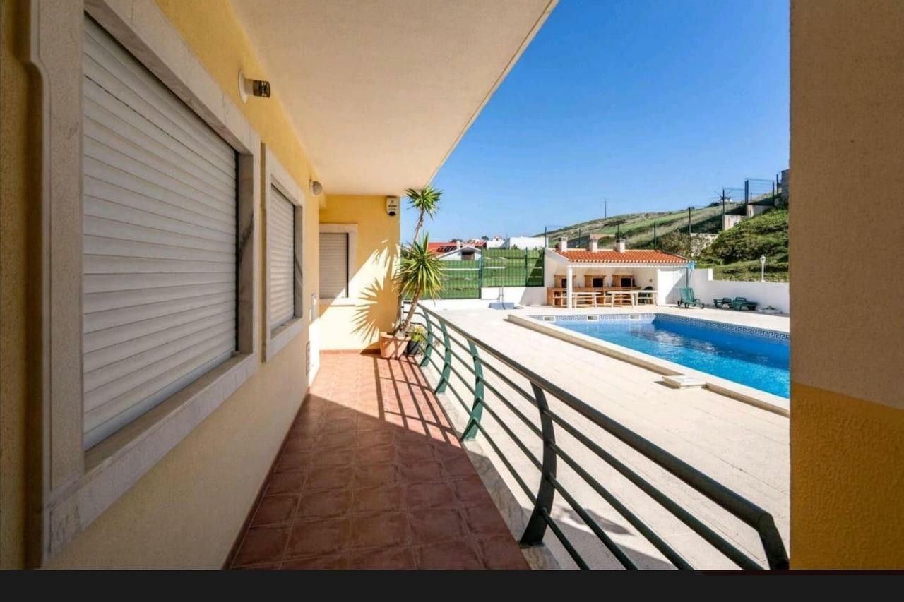 Enya Apartment Mafra Luaran gambar