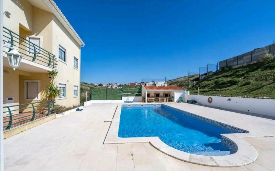 Enya Apartment Mafra Luaran gambar